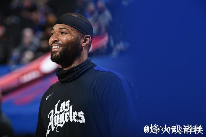 曝考辛斯打超三月薪35万美元 还要求带上家属